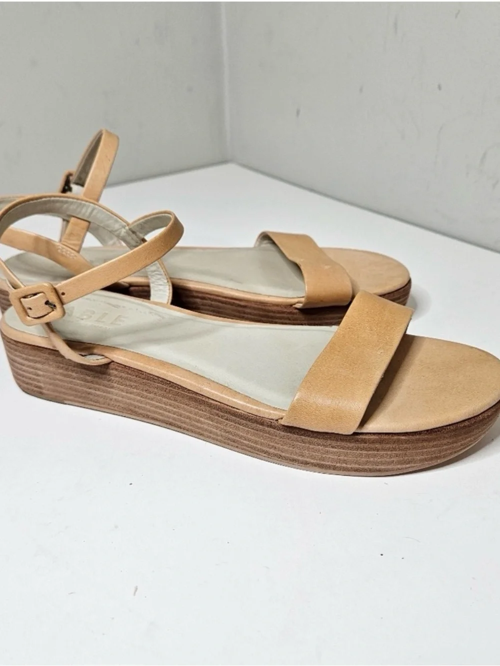 Able Larissa Platform Sandals Camel Nude Tan Leather Women's 9.5